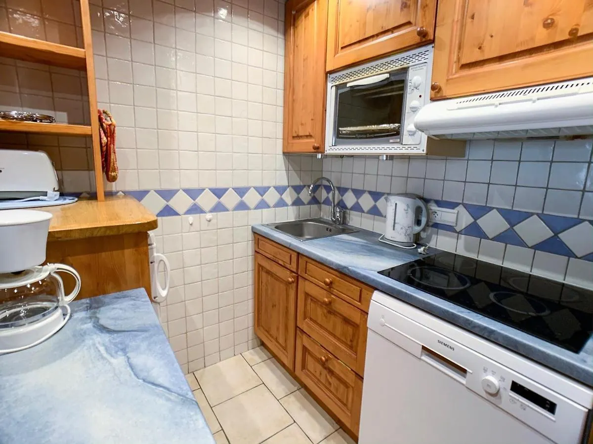 Appartement Spacieux Pour 9 Pers. A Tignes Val Claret, Proche Pistes Et Commerces, Balcon Sud - Fr-1-502-387 0*,